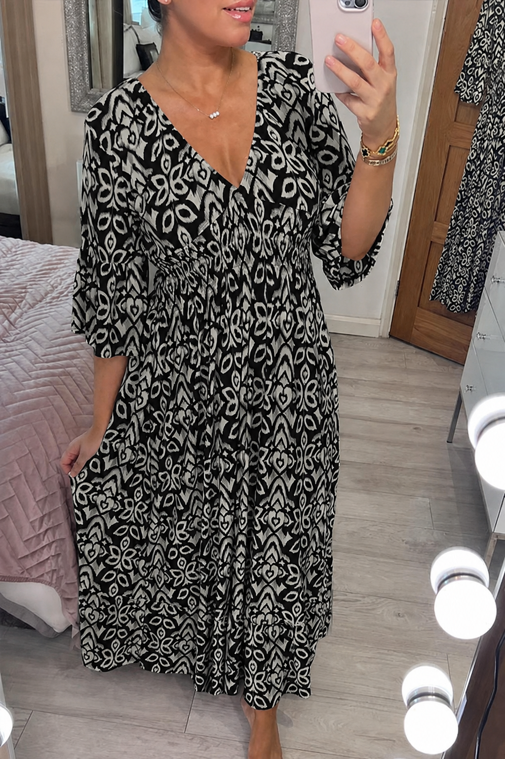 Amaya | Vestido largo bohemio informal con estampado, escote en V